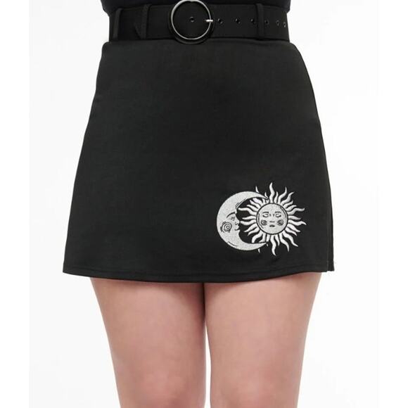 Smak Parlour 1960’s Black & Silver Celestial Emb. Easy Does It Mini Skirt M NWOT - Picture 1 of 5
